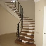 Кованное ограждение для лестницы винтовой