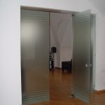 Офисные двери маятниковые