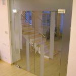 Входная группа стеклянная