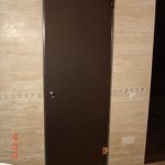 22. Двери для сантехнических кабин