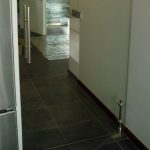 Маятниковая межкомнатная дверь