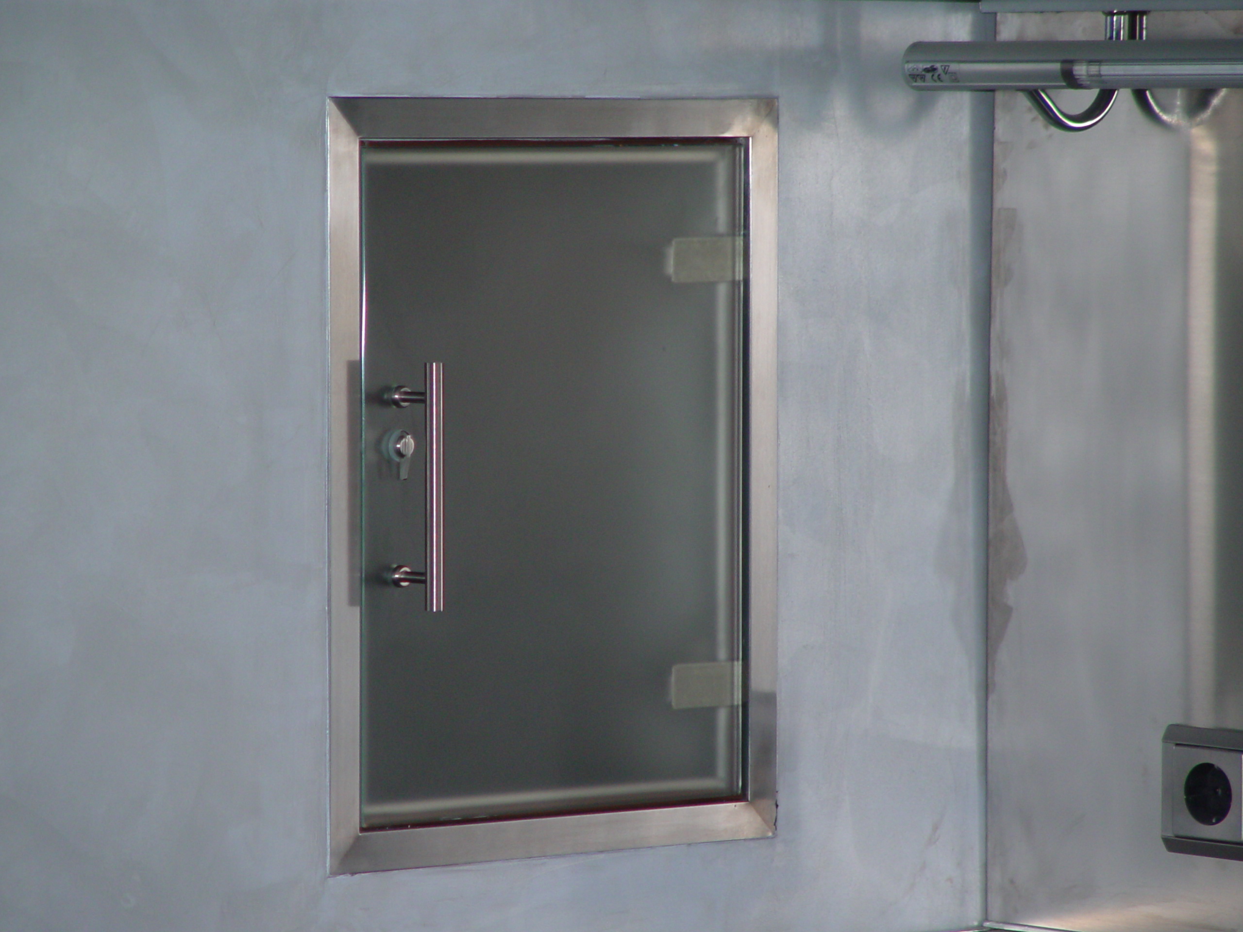 Противопожарный люк