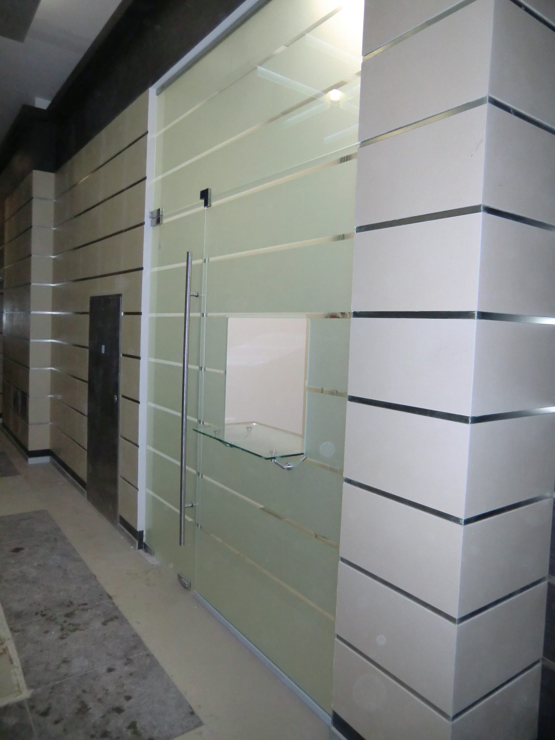 Офисные двери нестандартные