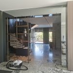 Зеркальные стены