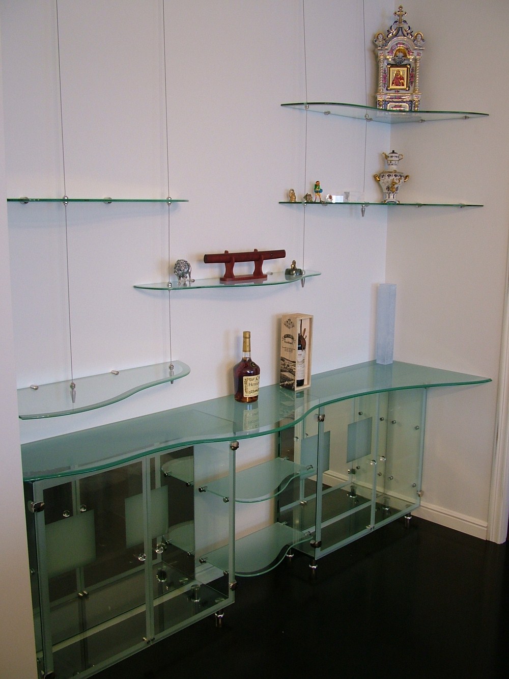 Тумба интерьерная