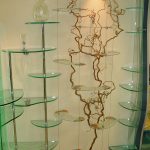 Стеллаж из металла/стеклa интерьерный