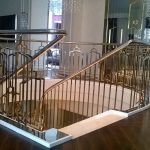 Ограждение для лестницы с покрытием нитрид-титаном