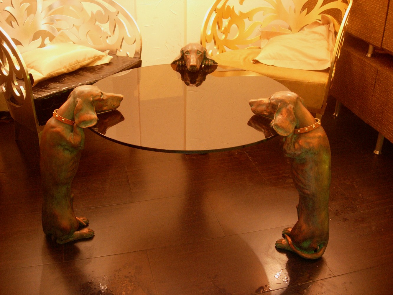 Дизайнерский журнальный столик