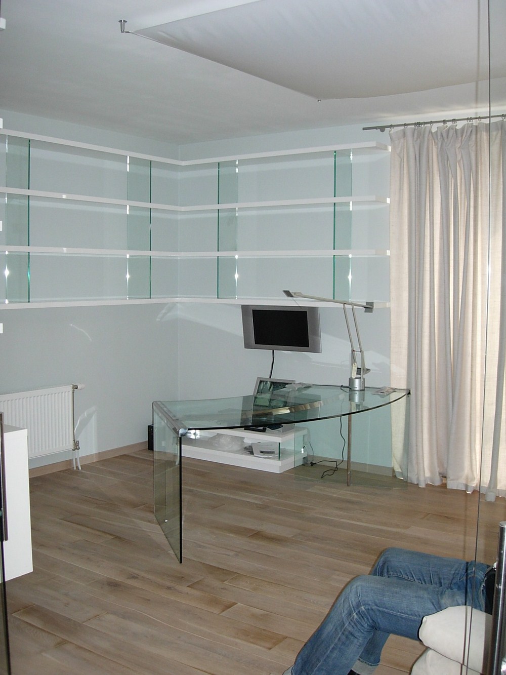 Стол письменный