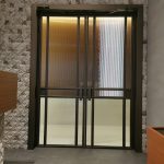 Двустворчатые двери для офиса