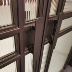 Двустворчатые двери для офиса