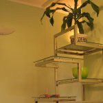 Стеллаж интерьерный