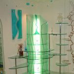 Стеллаж из металла/стеклa интерьерный