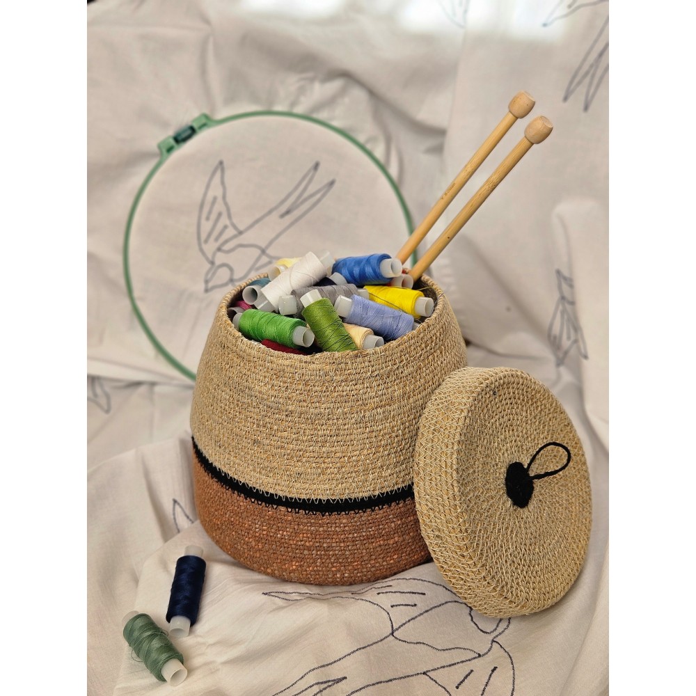 Корзина декоративная крышкой «Colored lines»