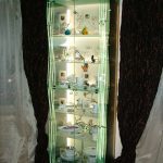 Шкаф стеклянный