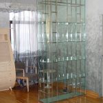 Шкаф стеклянный, металлическая основа
