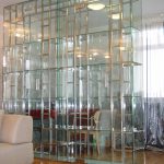 Шкаф стеклянный, металлическая основа