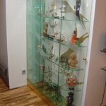 Шкаф стеклянный