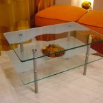 Стол журнальный стеклянный металлические ножки