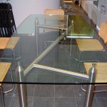 Стол обеденный стеклянный