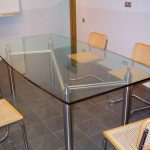 Стол обеденный стеклянный