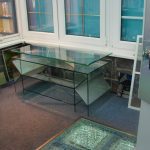 Стол стеклянный