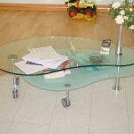 Стол журнальный стеклянный металлические ножки