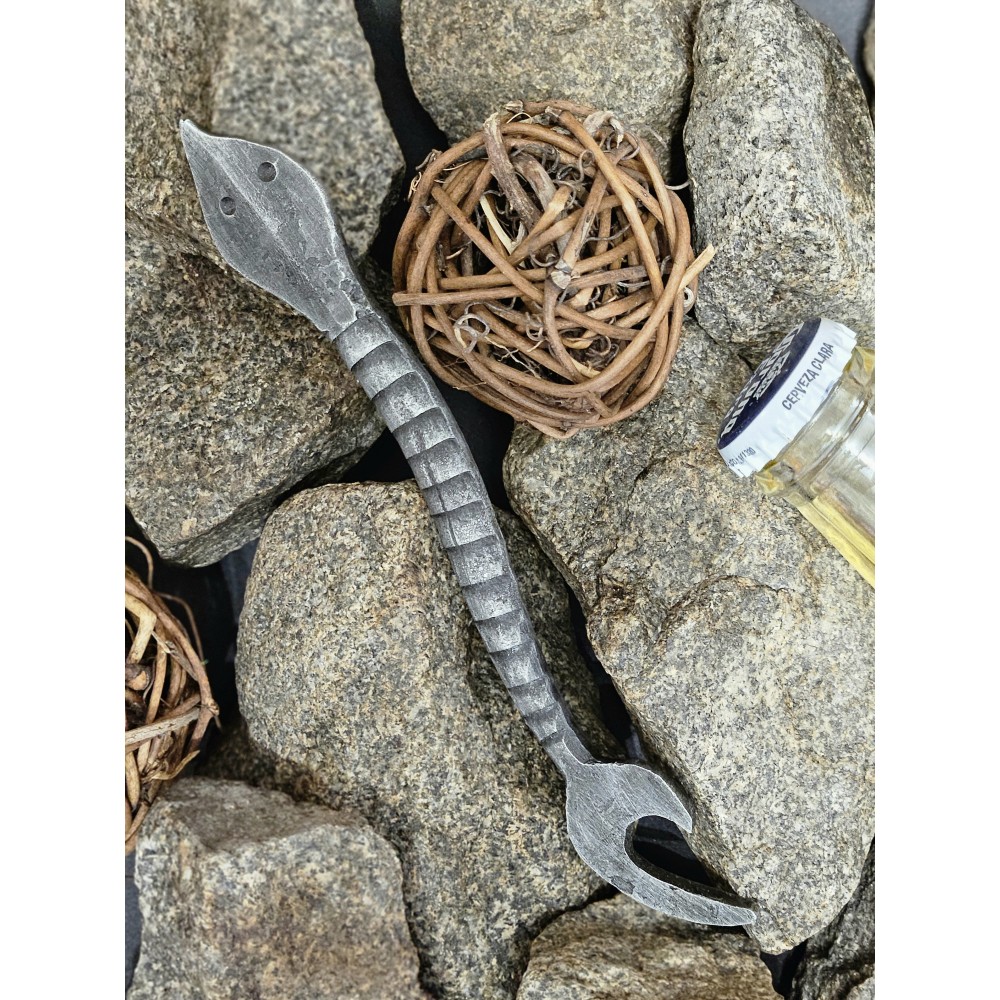 Открывалка «Змея»