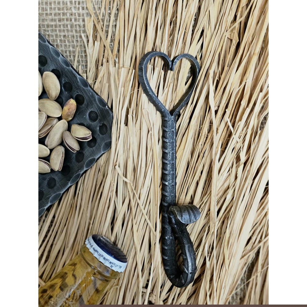 Открывалка «Сердце»