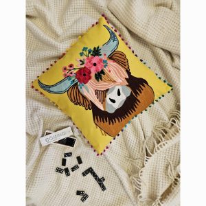 Подушка декоративная «Бык» с наполнителем