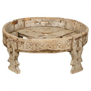 Деревянный кофейный столик