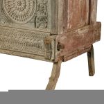 Комод на ножках