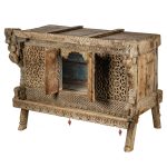 Комод экзотический