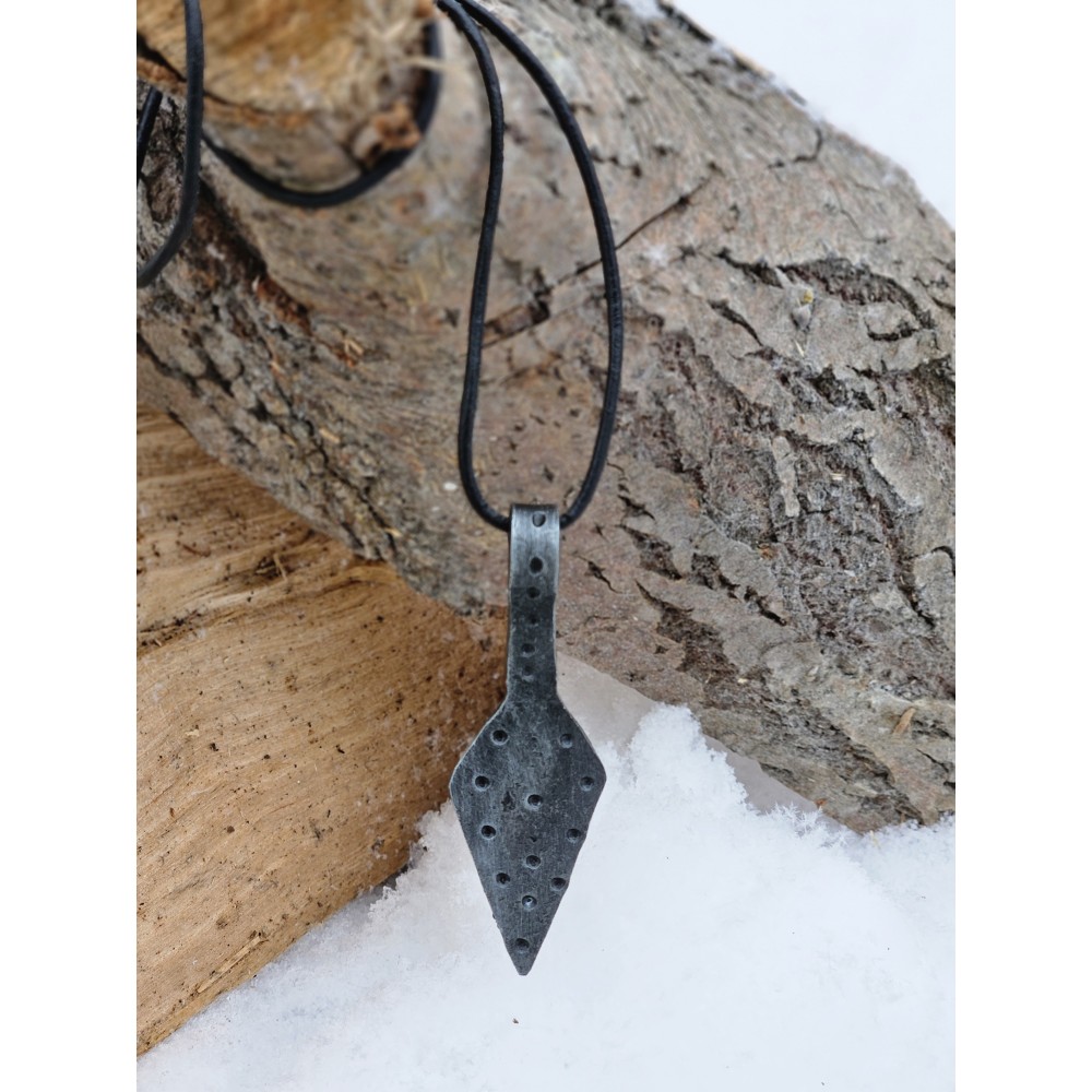 Кулон кованый на шнурке «Копье» HC-1019