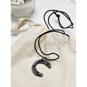 Кулон кованый на шнурке «Подкова»