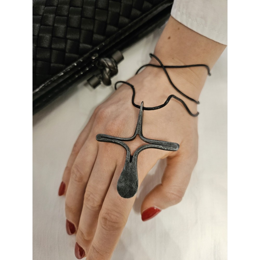 Кулон кованый на шнурке «Мальтийский крест»