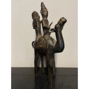 Фигура «Всадники на верблюде»