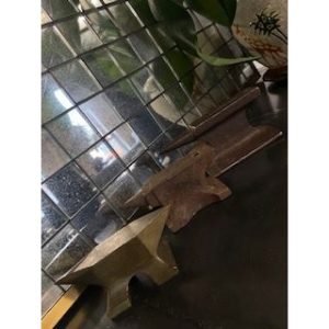 Фигурки «Наковальни»