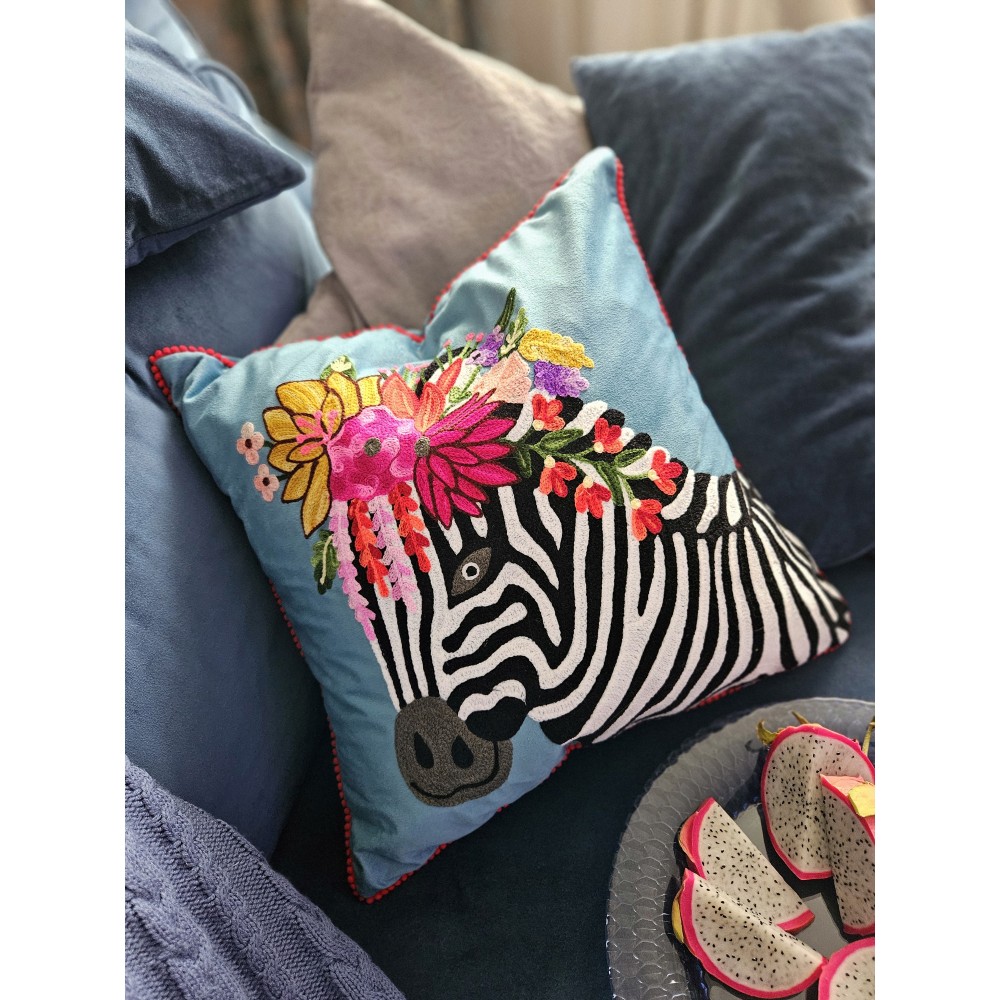 Подушка декоративная «Зебра» с наполнителем