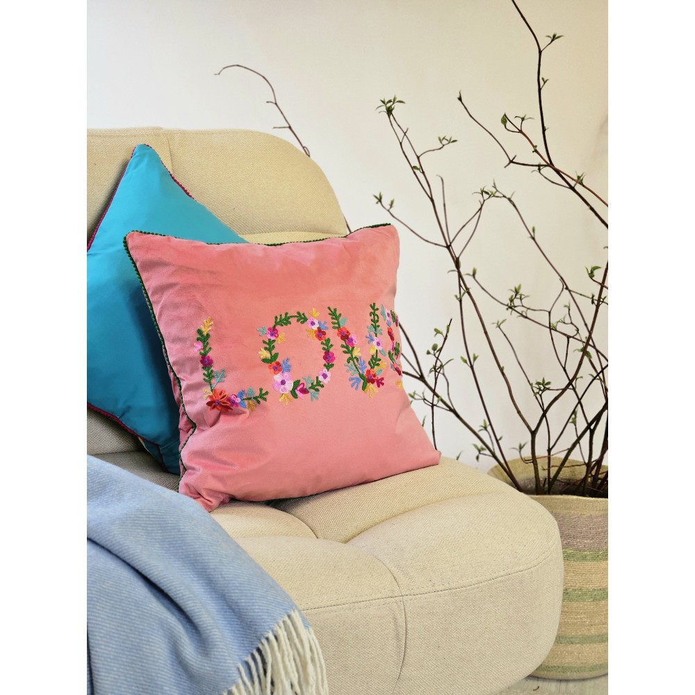 Подушка декоративная «Любовь» с наполнителем